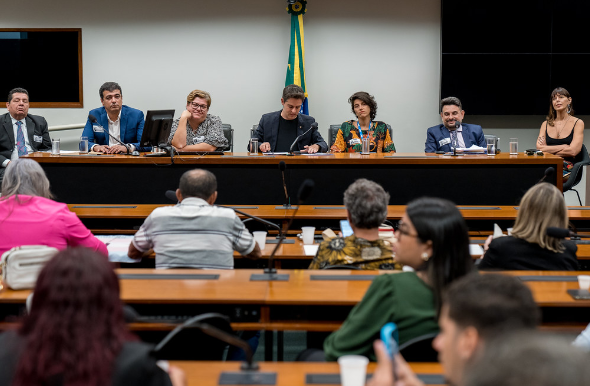 Frente Parlamentar discute estratégias para eliminar a tuberculose no Brasil até 2030