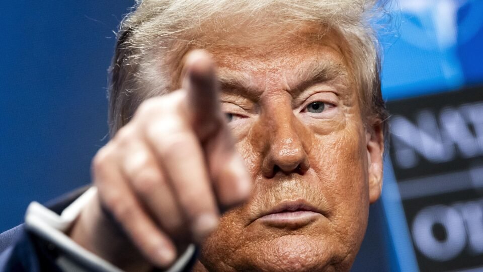 Governo Trump avalia mais de mil demissões no serviço público