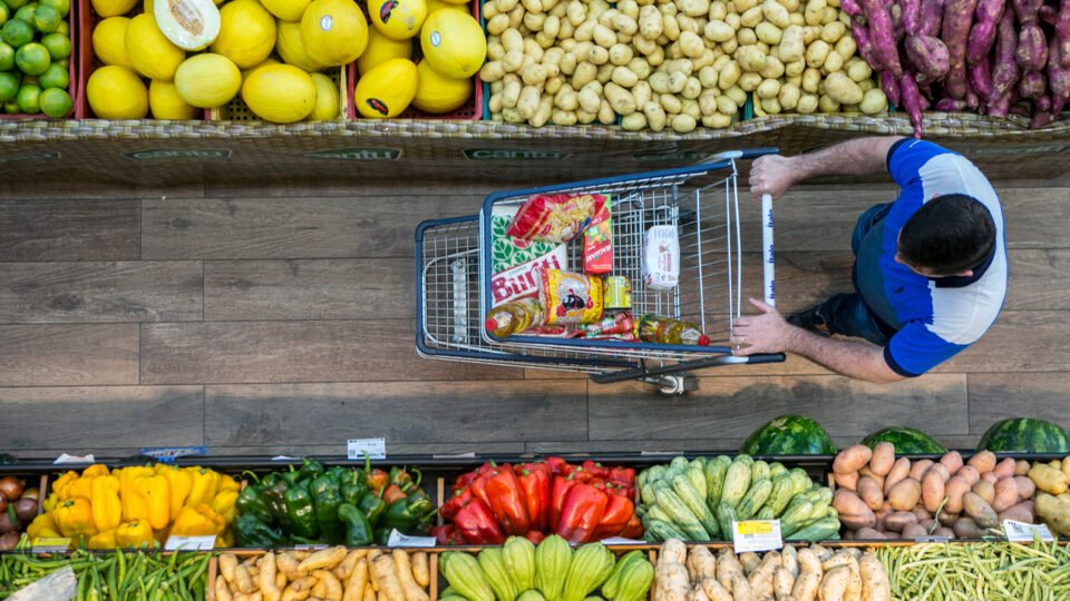 Inflação desacelera em julho, mas preço da comida retoma alta