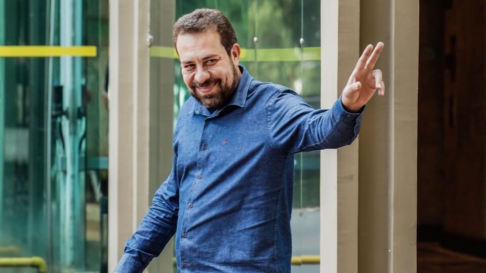 Boulos quer criar o Pix das big techs