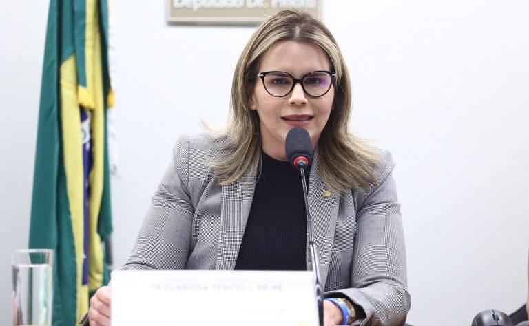 Audiência Pública - Denúncias de reavaliação pericial periódica em pessoas com deficiência. Dep. Clarissa Tércio (PP - PE)