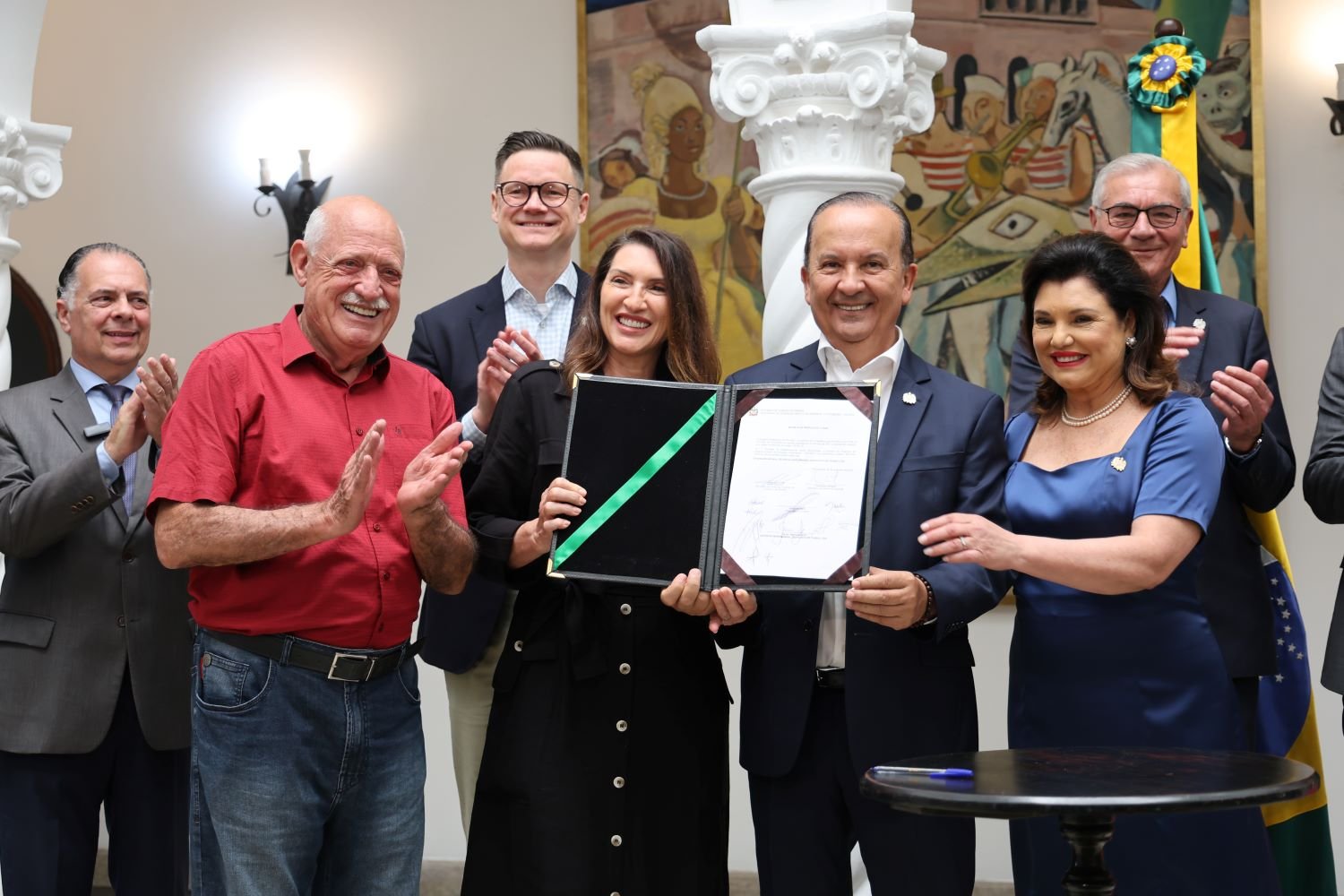 Governo do Estado impulsiona R$ 1,2 bilhão em novos investimentos privados e projeta mais de 4 mil empregos em SC