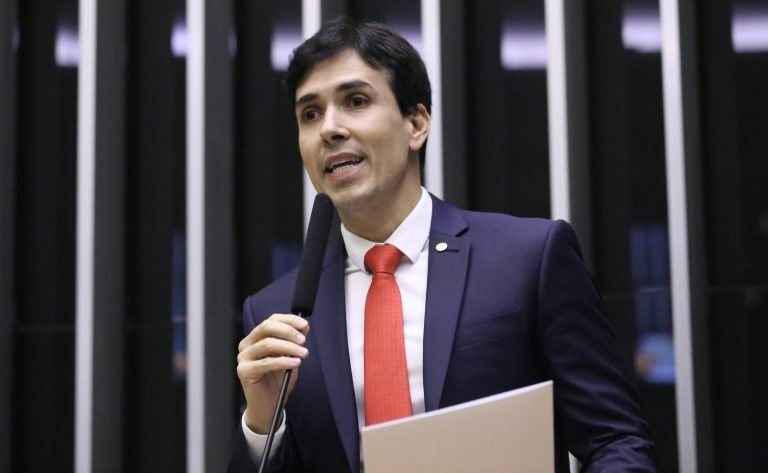 Discussão e votação de propostas legislativas. Dep. Euclydes Pettersen (REPUBLICANOS - MG).