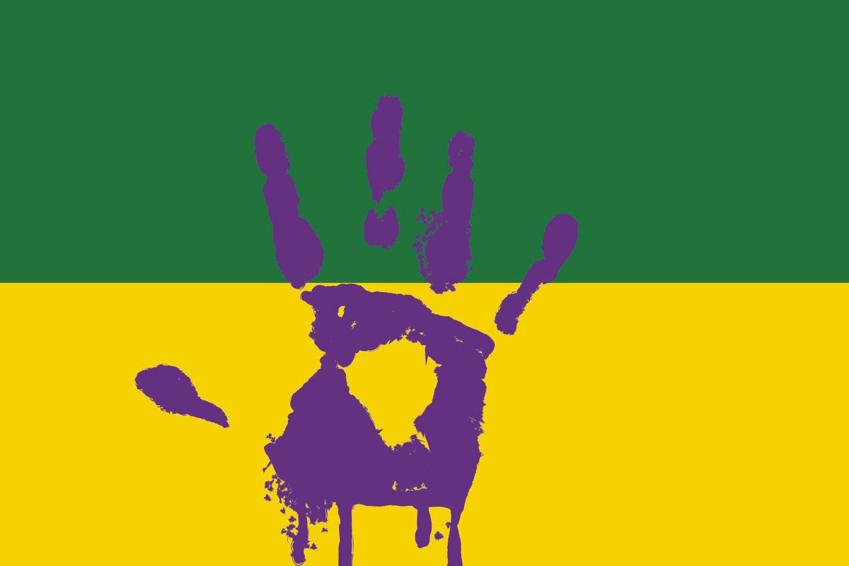 Ilustração de fundo verde e amarelo. Ao centro está presente um borrão da palma de uma mão humana, manchado na cor roxa.