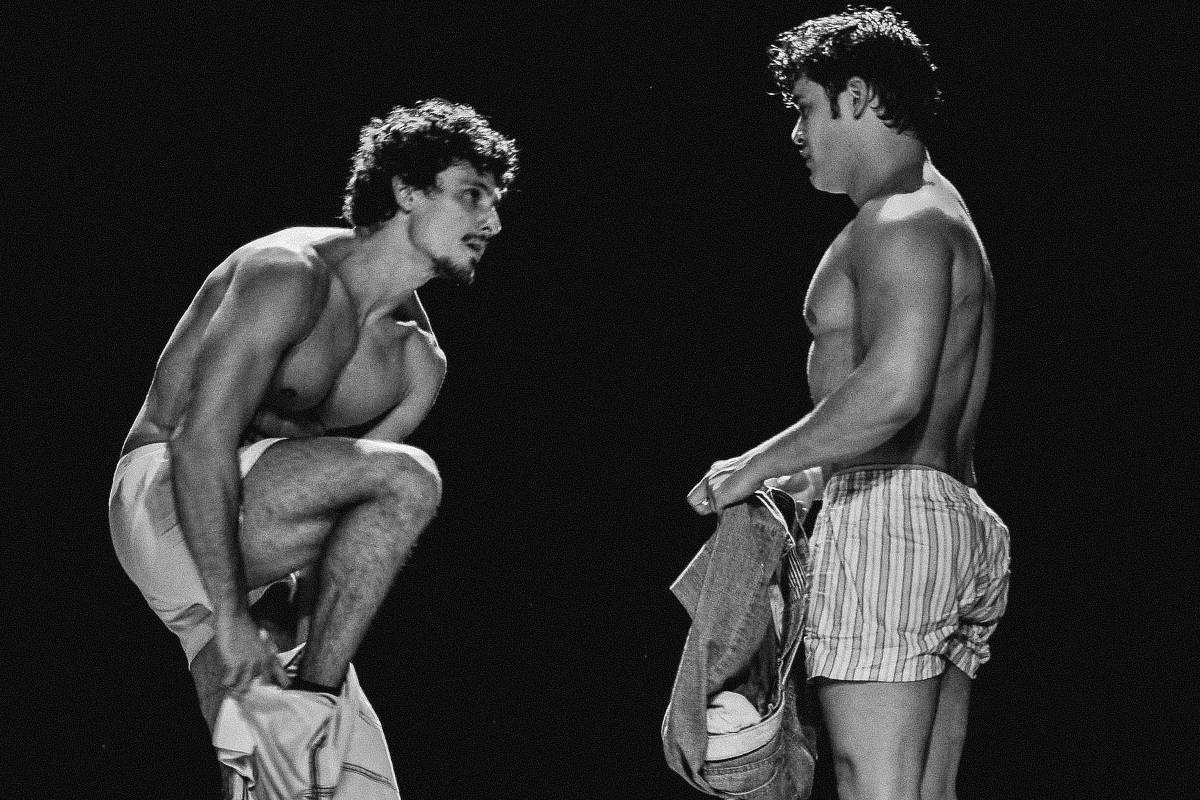 ‘Brokeback Mountain’ vira peça com trilha sonora ao vivo – 20/01/2026 – Mise-en-scène