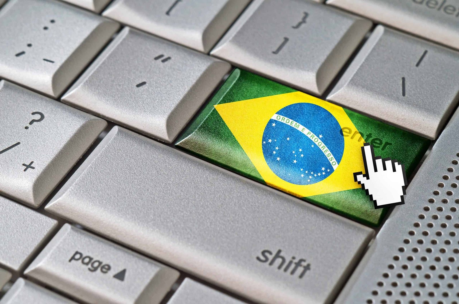 A internet vai mudar no Brasil. Mas resta saber como