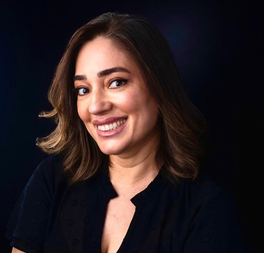 Com mais de 17 anos de atuação na área da beleza e bem-estar, massoterapeuta, especialista certificada no método desenvolvido por Renata França. Marciene Carvalho tornou-se um dos nomes mais requisitados da capital federal.