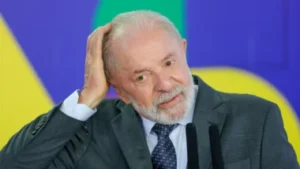 Lula pesquisa Quaest escala 6x1 taxa das blusinhas