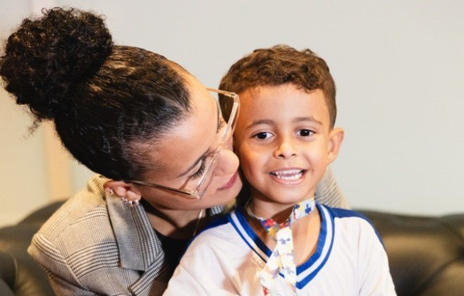 Entre o diagnóstico do Autismo e a resistência: a realidade das mães atípicas e os avanços em Santa Catarina