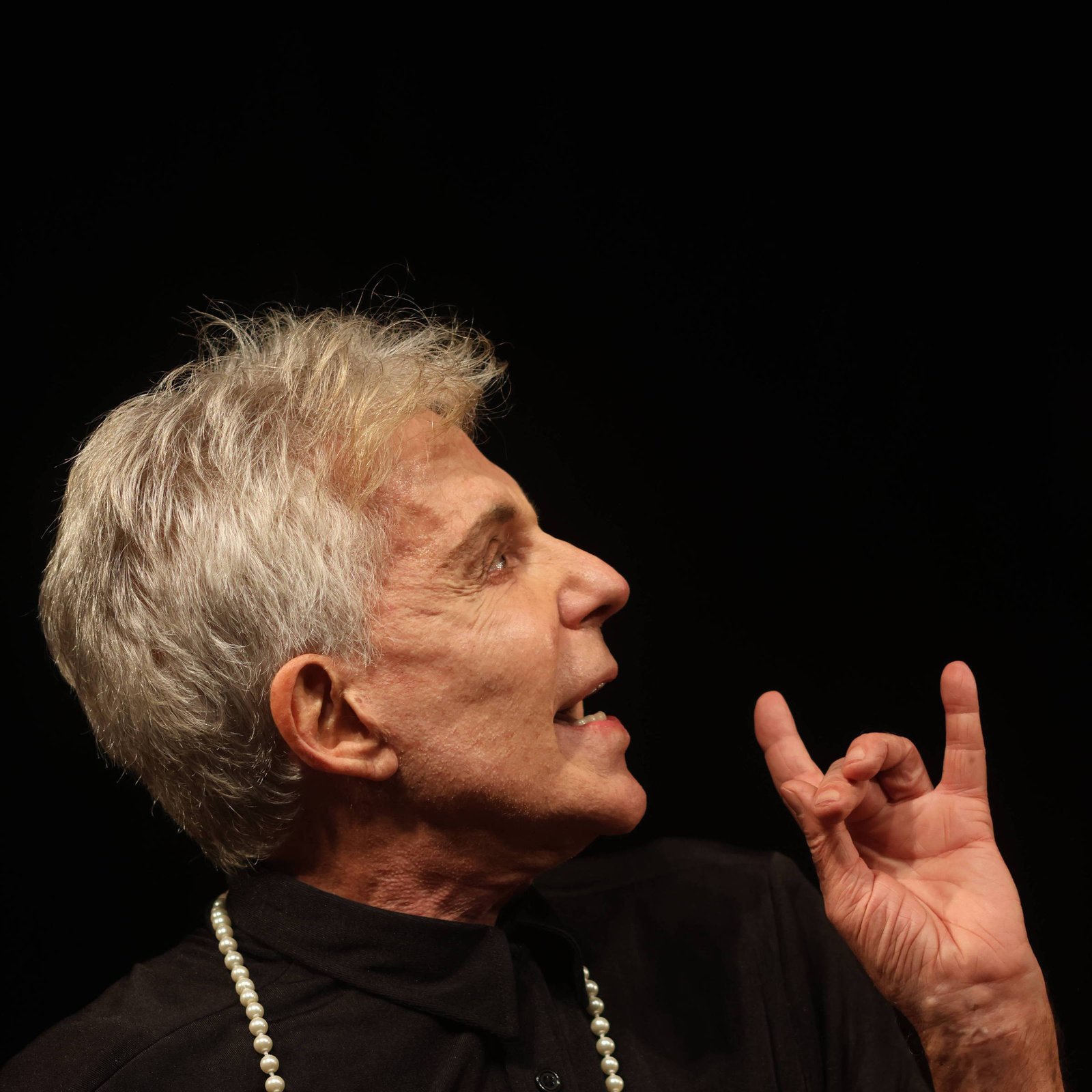 Edwin Luisi retorna com monólogo após 18 anos no RJ – 09/05/2026 – Mise-en-scène